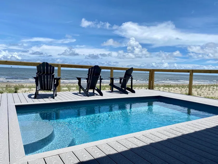 Thibodeaux's Beach House - Image 1