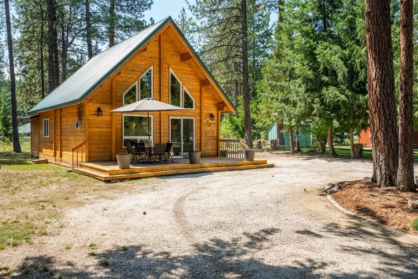 Sunrise Lodge - Fetching Forest Cabin in the Sun! - Image 1