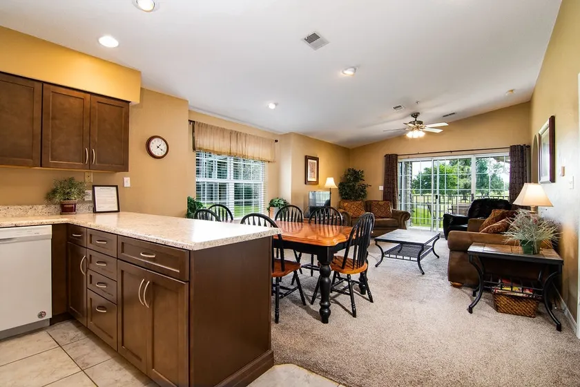 Great Family Condo with Golf View at Holiday Hills - Image 1