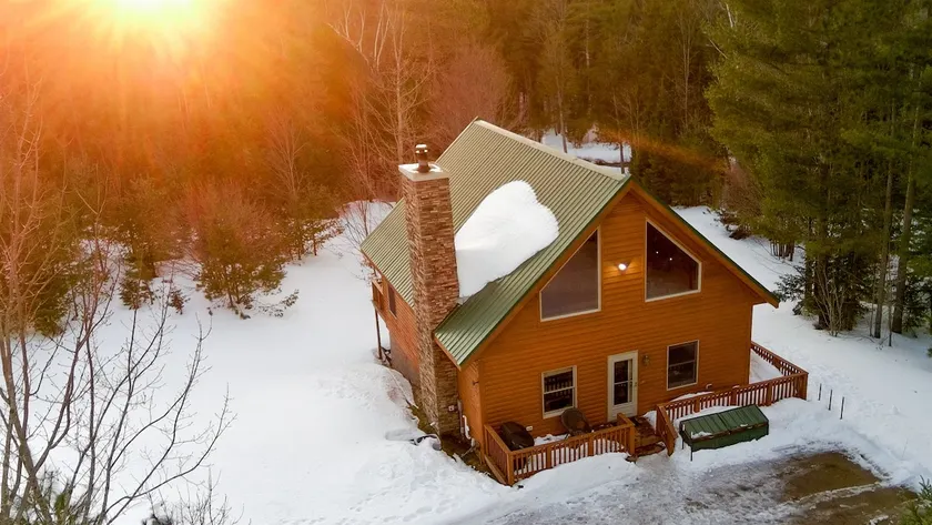 15min to Pictured Rocks|Secluded Cabin w/Sauna - Image 1