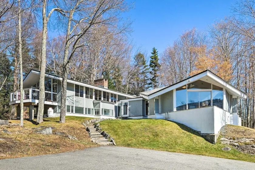 Pristine West Dover Home w/ Deck & Mountain Views! - Image 1