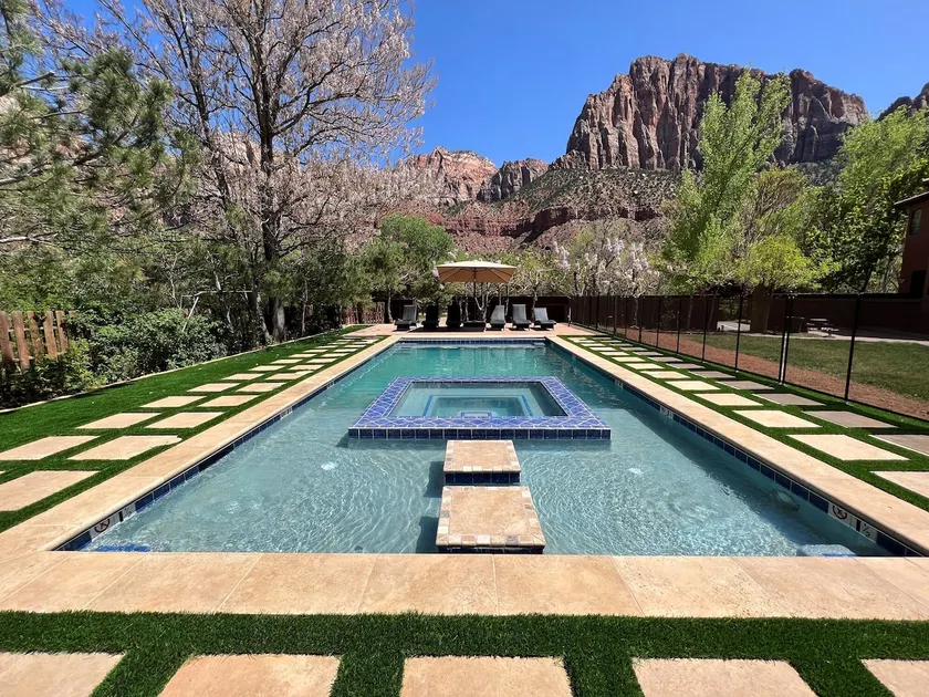Zion Hummingbird Villa - Image 1