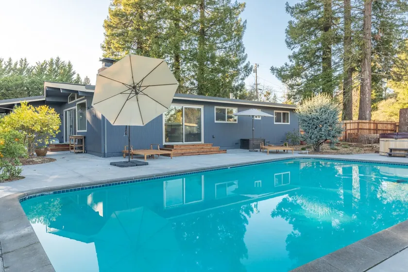 The Perfect Wine Country Retreat - Image 1