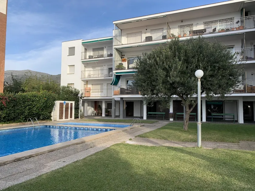 Terrace apartment overlooking the ocean and pool - Image 1