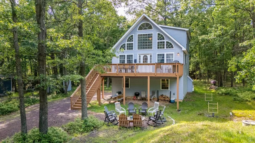 The Nest at Brier Crest by Avantstay Game Room, Expansive Deck & Fire Pit - Image 1