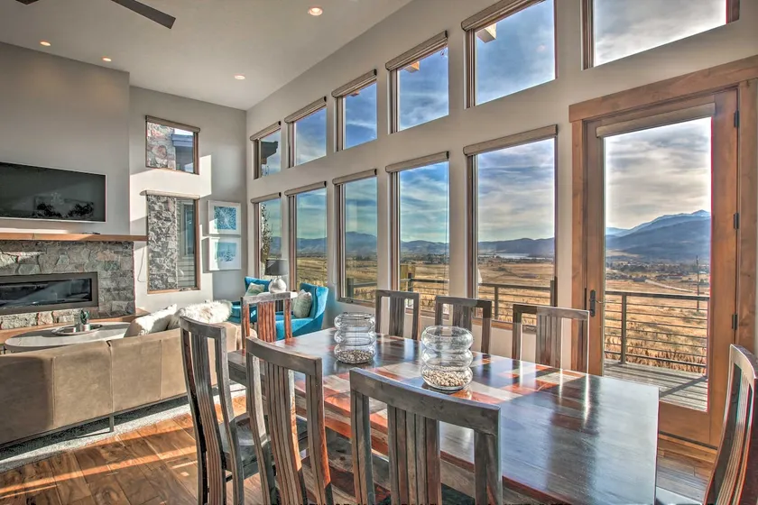Modern Townhome w/ Mtn Views < 7 Mi to Ski Resorts - Image 1