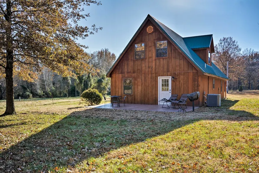 Luxury Cabin w/ Pond, Working Ranch Near Nevada - Image 1