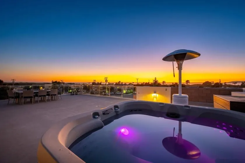 Grand Getaway: Ocean Views and Open Living Space! - Image 1