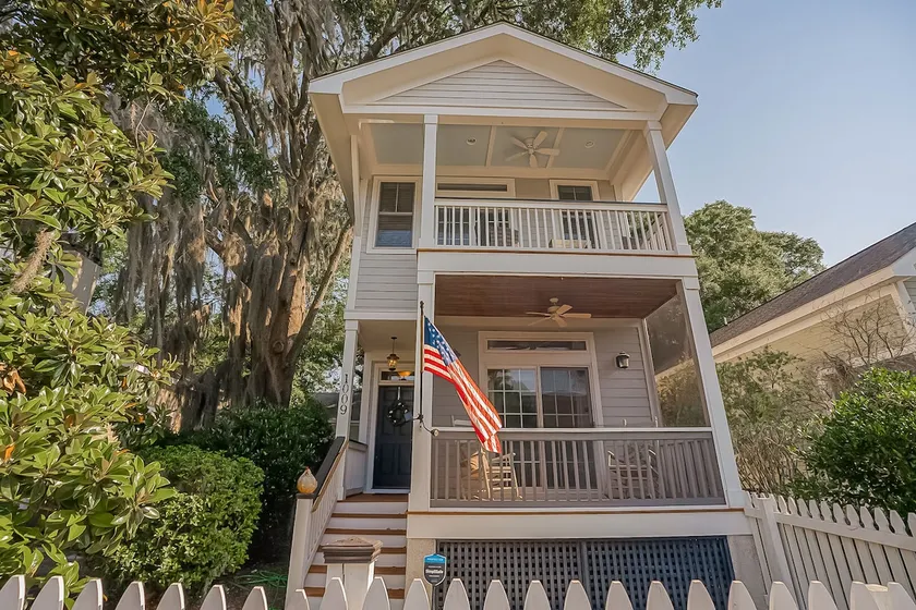 Sweet Magnolia Sandy Feet Retreat - 4 Porches! - Image 1