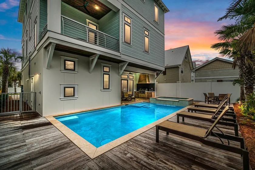 Kyst er klar | Opvarmet pool | Udsigt over bugten | Privat strand - Image 1