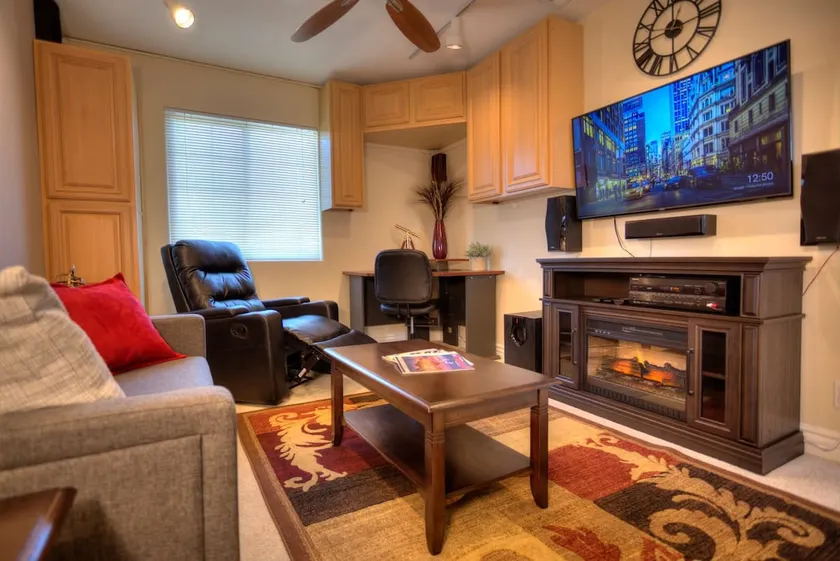 Park View Guest Suite with Bonus Hideaway Retreat - Image 1