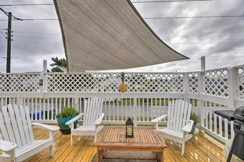 Pet-Friendly Townhome, 2 Blocks to Atlantic Beach! - Image 1