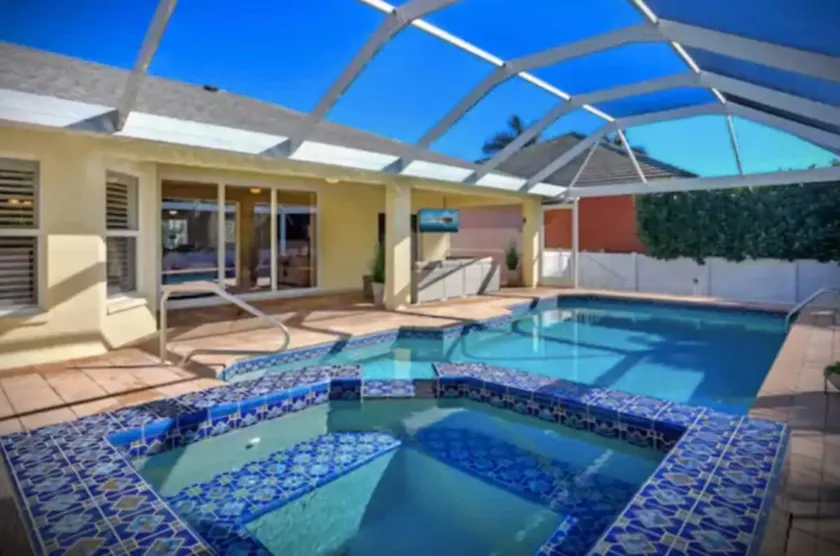 4BR Beach House _ Pool & Jacuzzi _ Beach Access - Image 1