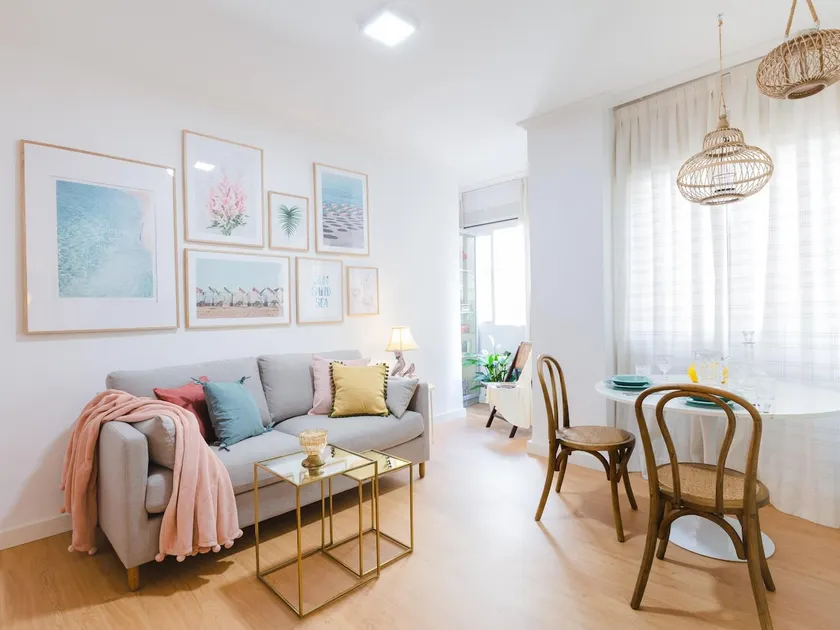 Apartment close Atarazanas Market and Larios St - Image 1