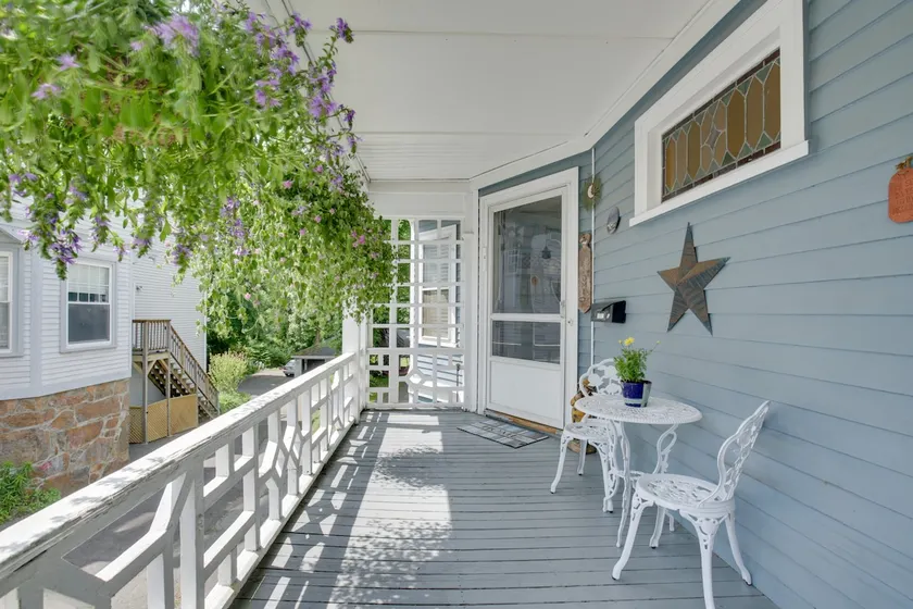Quaint Beverly Townhome: Walk to Beach & Downtown! - Image 1