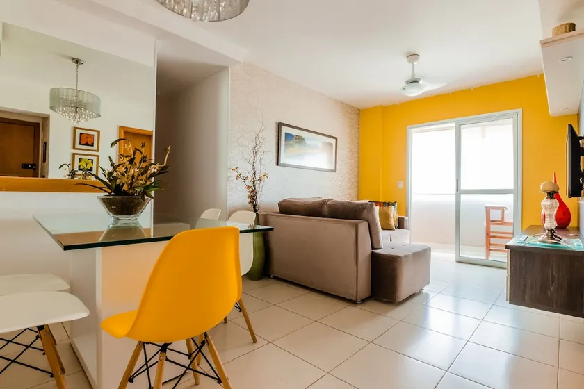 Apartment with 2 en-suites and a barbecue area on the balcony! - Image 1