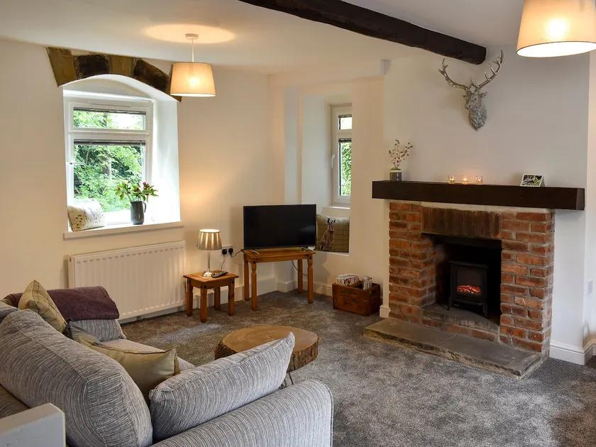 Beckside Cottage - Image 1