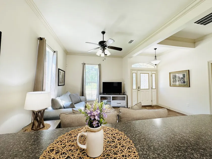 Villa 2, spacious townhouse in Tickfaw, LA - Image 1
