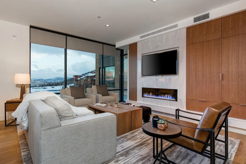 Spacious Studio with Loft in Canyons Village - Image 1