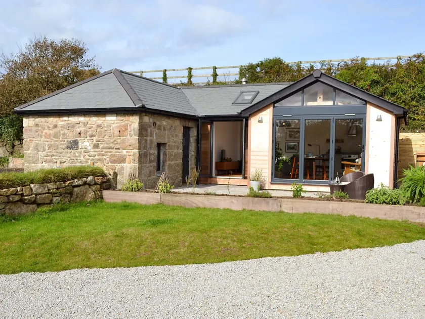 The Hen House-UK12928 - Image 1