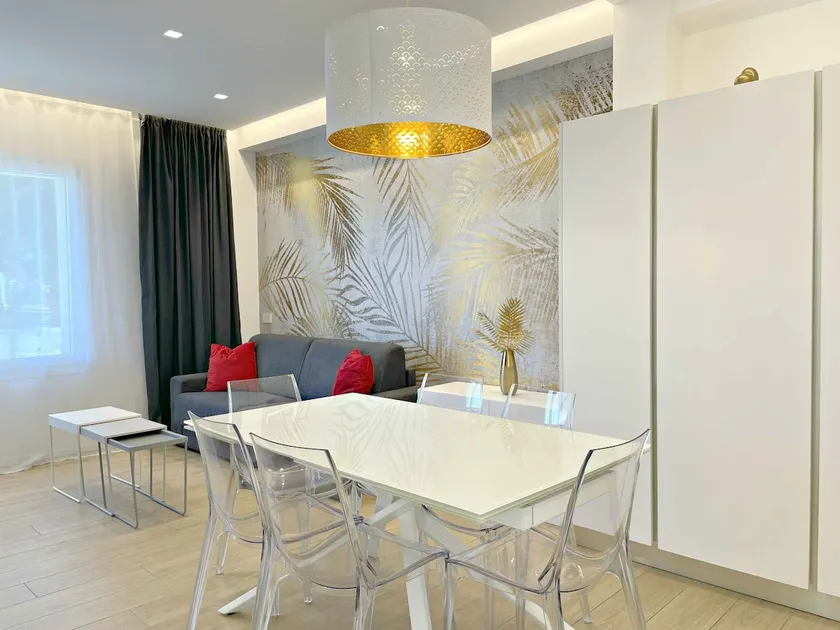 2-bedroom apartment on the harbor with parking D - Image 1