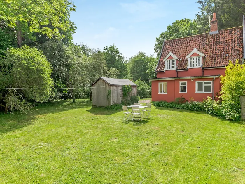 Oaklawn Cottage - Image 1