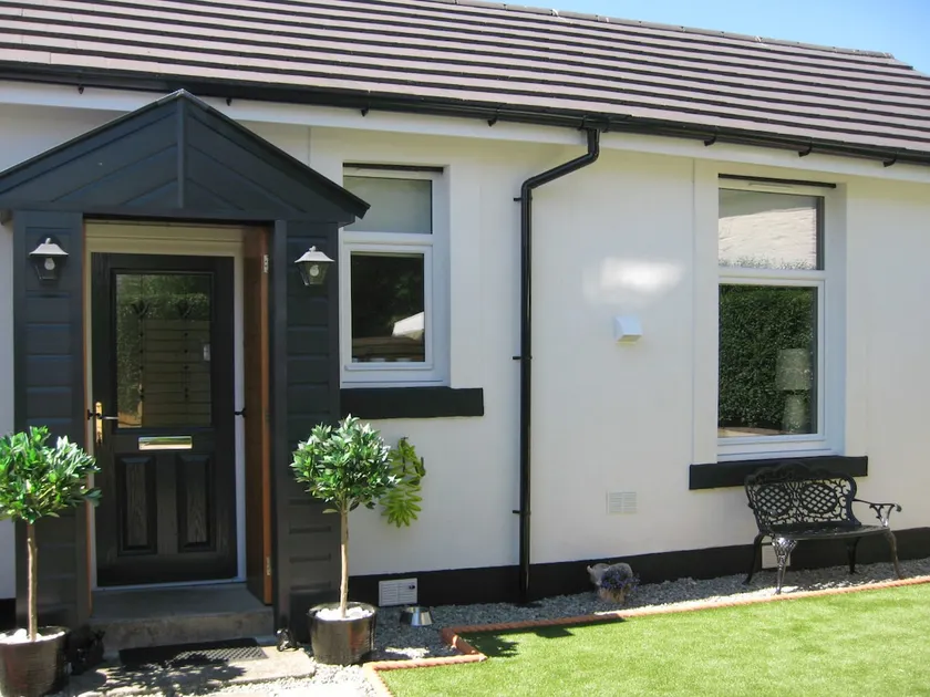 Ivy Cottage - Image 1