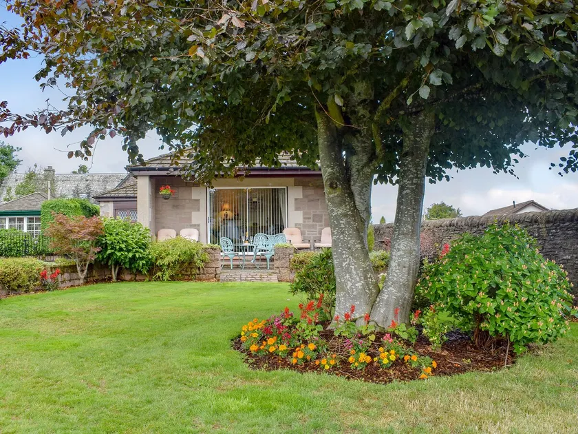 Craigrossie Cottage - Image 1