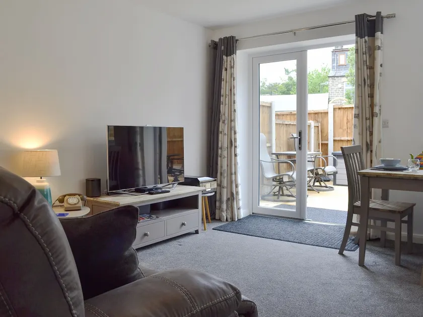 Shepley Mews - Image 1