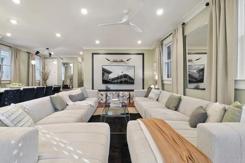Grand Lush Home with Heated Pool - Image 1
