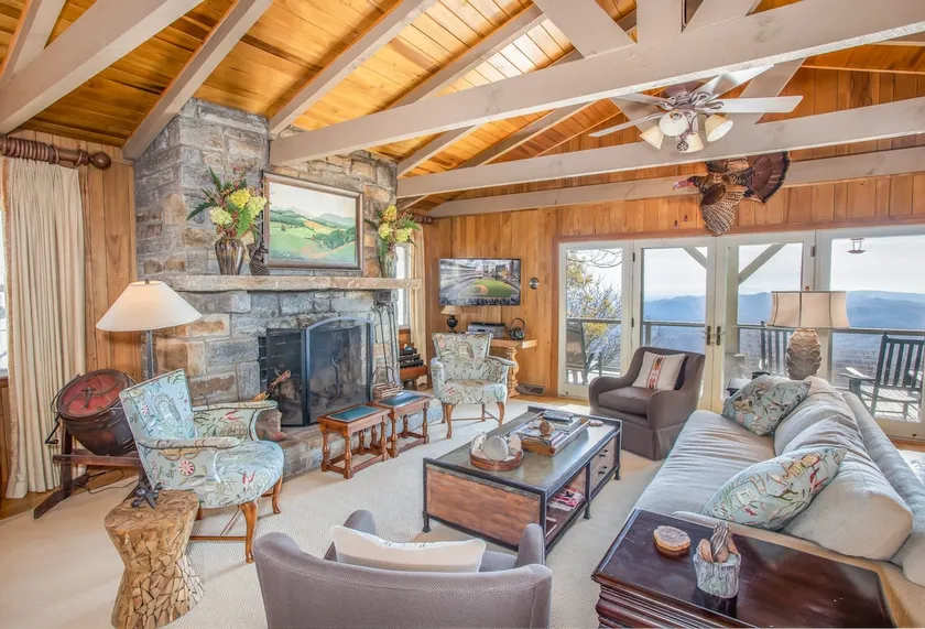 Enorm 5BR, 5BA Blowing Rock Charmer med lång räckvidd! 5 sviter! Svårfamilj! - Image 1