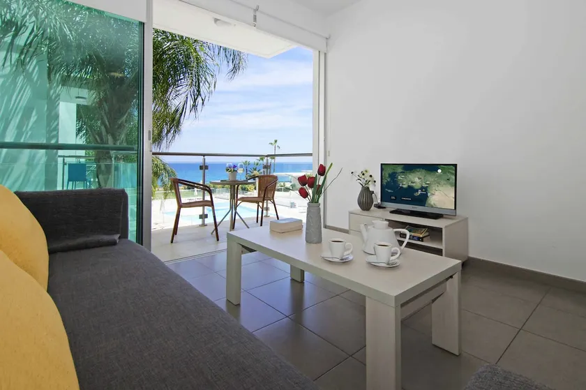 NIOVI Sea View Aprt - Coralli Beachfront Resort - Image 1
