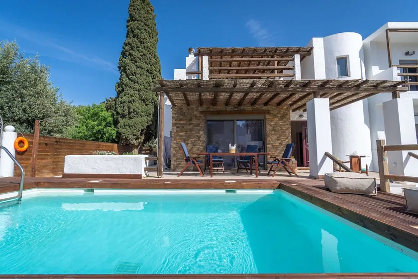 aPrivate Pool Villa in Kalymnos for 10 Guests | Ce - Image 1