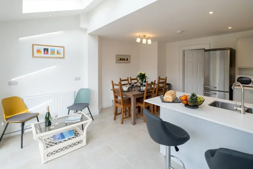 Pinky Cottage - Image 1