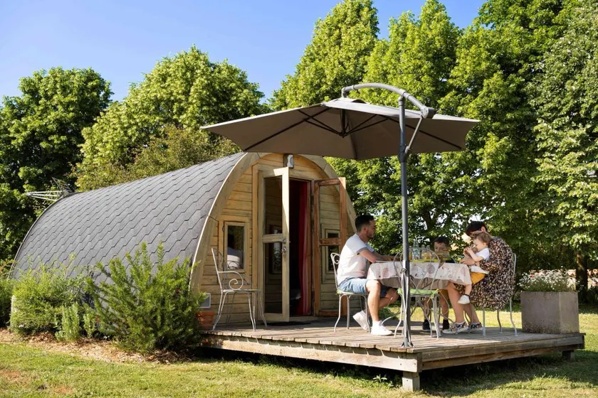 Family Pod-Chalet-Room with drain-Moon of m - Image 1