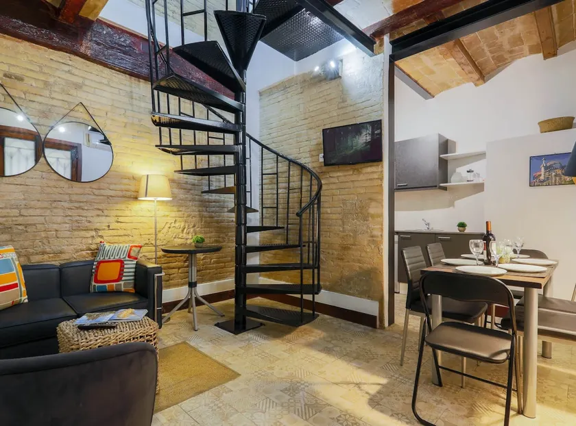 Duplex 2 minutes from Playa La Barceloneta - Image 1