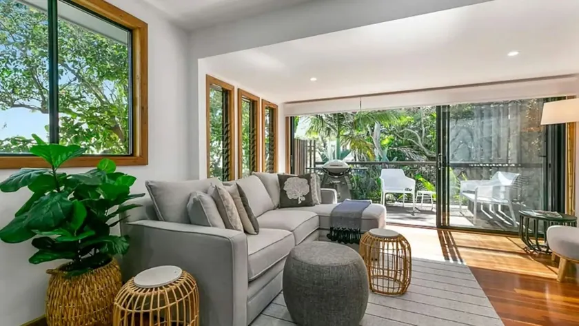 Tropical Escape a Sunshine Beach Retreat - Image 1