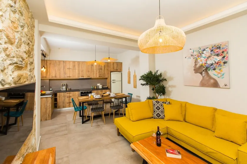Ekaterini Luxury House - Image 1