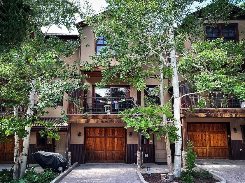 Spacious Mountain Townhome | 1 Mile to Downtown Ouray | A/C - Image 1