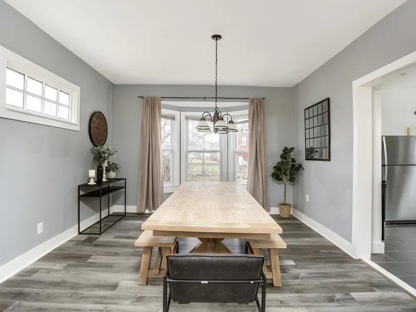 Comfortable Detroit Home | Parking | Sleeps 12 - Image 1