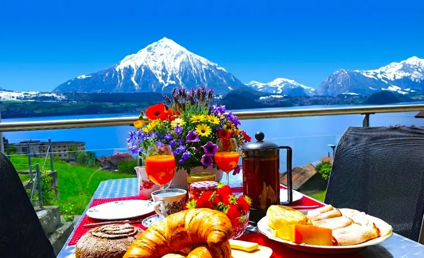 Lake Thun Alps Scenic Views and Concierge by SwissHut - Image 1
