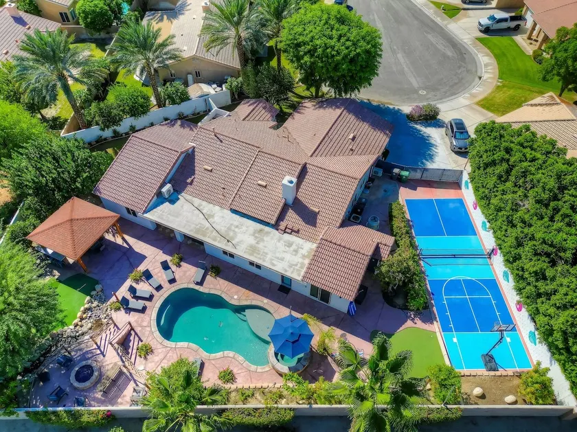 Paradise Escape: Pool, Spa, Basketball, Billardtisch, Feuerstelle, Pokertisch !!! - Image 1