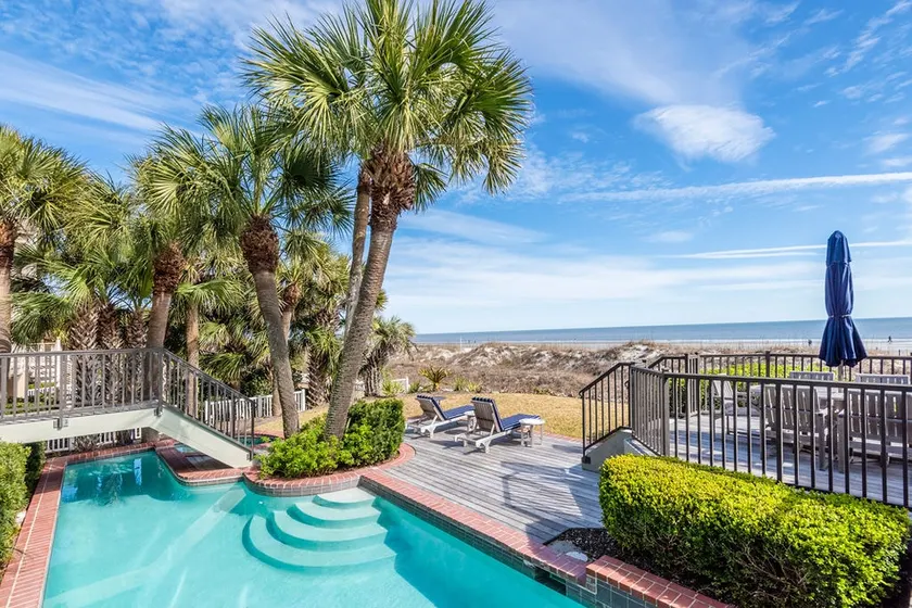 Oceanfront Paradise - Image 1