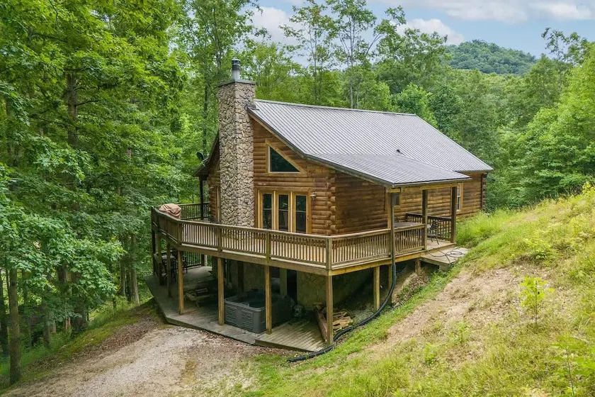 Eagle View RRG -Hot Tub- Newly updated | WiFi - Image 1