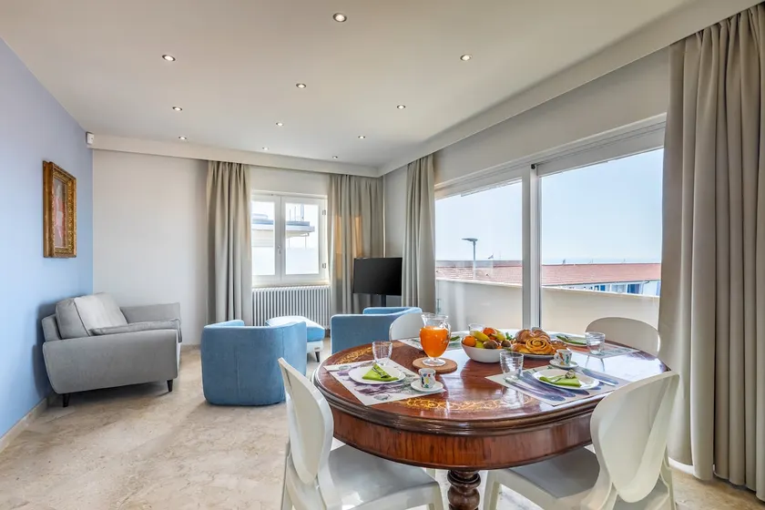 Sea View Apartment in Viareggio - Image 1