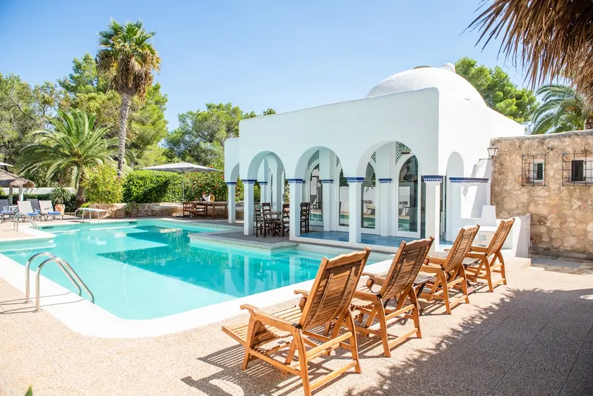 Villa 8BR, Sea views, walk to the beach, pool - Image 1