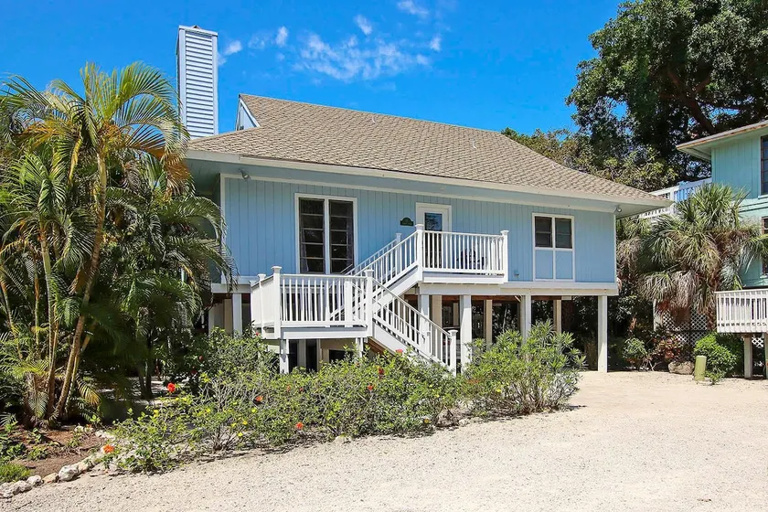 18 Sunset Captiva 2 BR / 2 BA House w/ King Bed - Image 1
