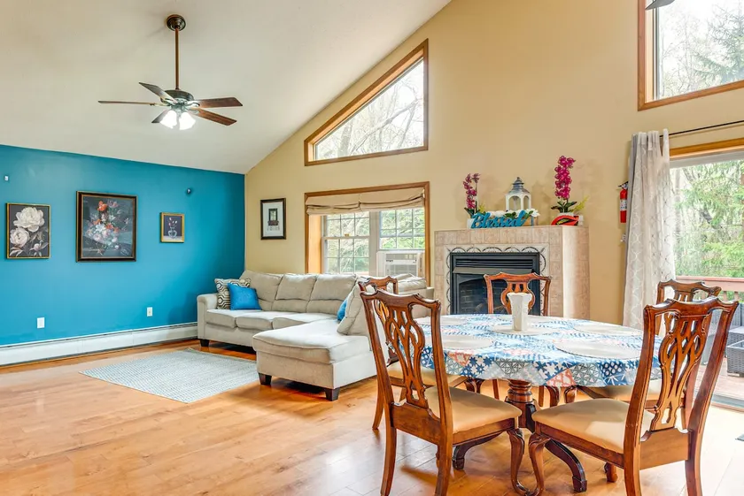 NY! Arrowhead Lake Home m / Game Room & Fire Pit! - Image 1