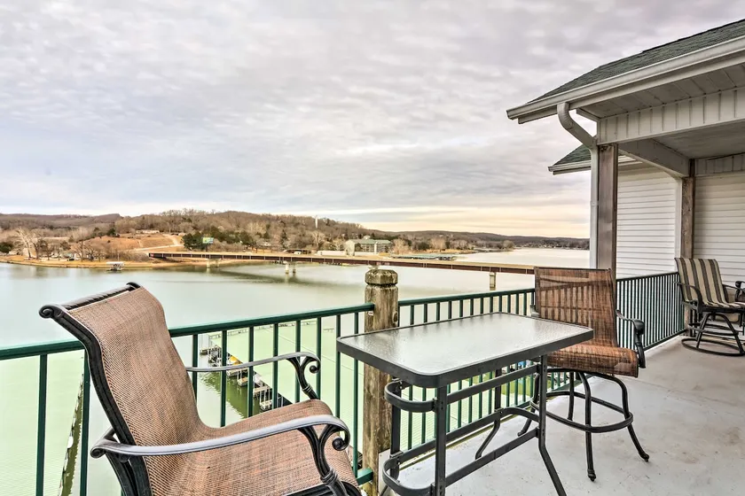 2 Pools! Group-Friendly Unit on Lake of the Ozarks - Image 1