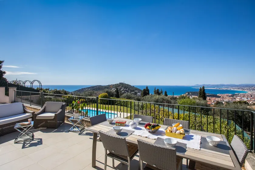 Vinaigrier Hills VI3086 by Riviera Holiday Homes - Image 1